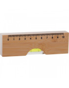 Poziomnica z bambusa z otwieraczem – praktyczny gadżet z logo